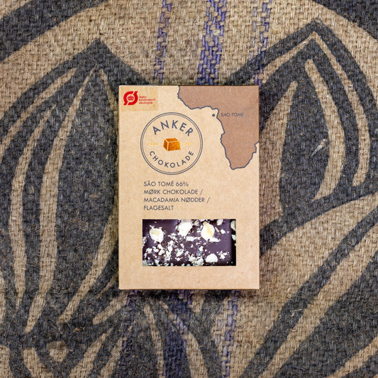 100gr Plade - São Tomé 66% mørk chokolade / macadamianødder / flagesalt - DK-ØKO-100